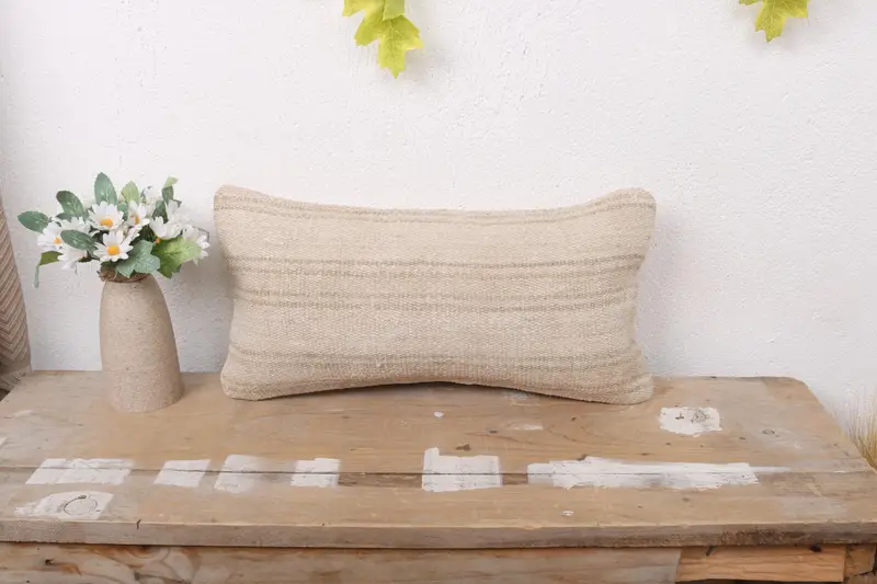 Handgefertigtes Beige & Braun gestreiftes Kissen, Vintage besticktes Kissen