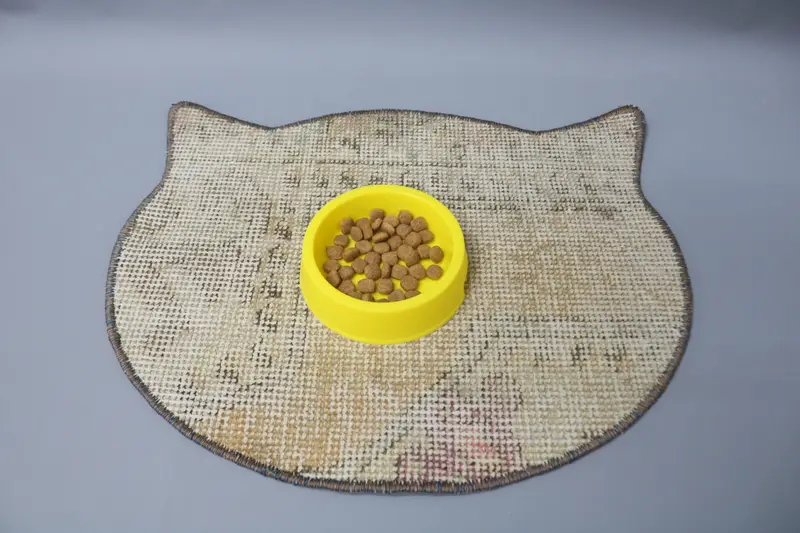 ボヘミアンラウンドプレースマット、ブラウンとベージュのウールプレースマット