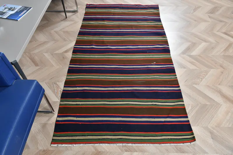 Lila Ikat-Teppich, 3,2 x 6,3 Fuß, elegantes Dekor