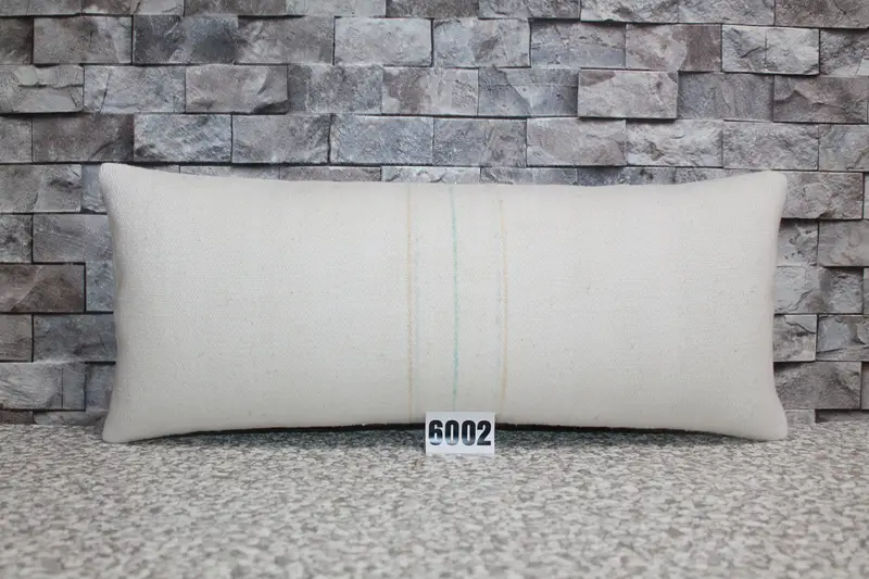 Einzigartiges besticktes türkisches Baumwollkissen, handgefertigtes Vintage-Wurfkissen