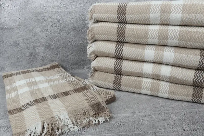 Housewarming Gift, Best Wedding Gift, Bachelorette Party Favors, Personalized Bridesmaid Gift, Monogram Blanket, 90x80 Cotton Striped Towel - 2