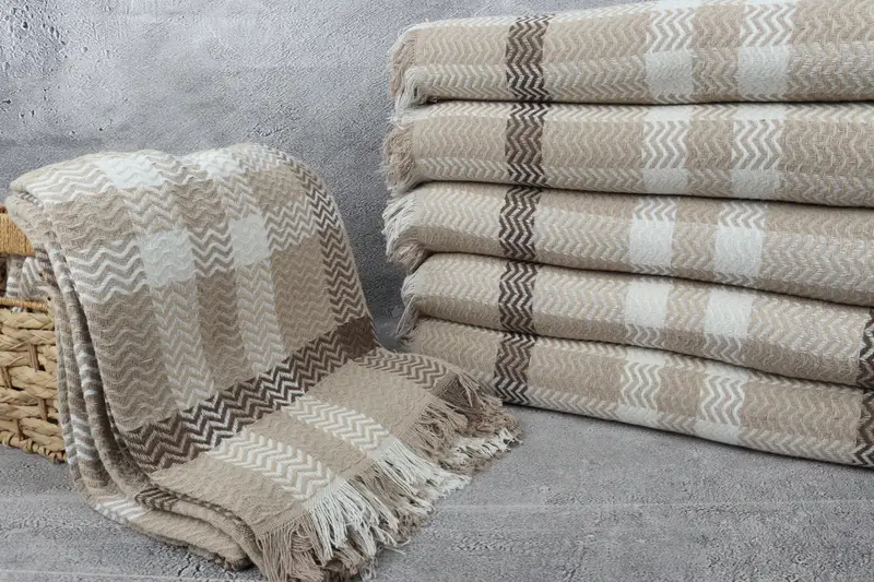 Housewarming Gift, Best Wedding Gift, Bachelorette Party Favors, Personalized Bridesmaid Gift, Monogram Blanket, 90x80 Cotton Striped Towel - 3
