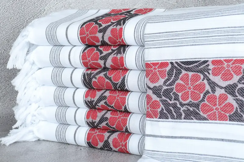 Organic towel, Monogram Turkish Towel, 70x40 Cotton Daisy Design Towel, Girls Weekend Getaways Gifts, Best Beach Towel, Wedding Gift For Bride - 1