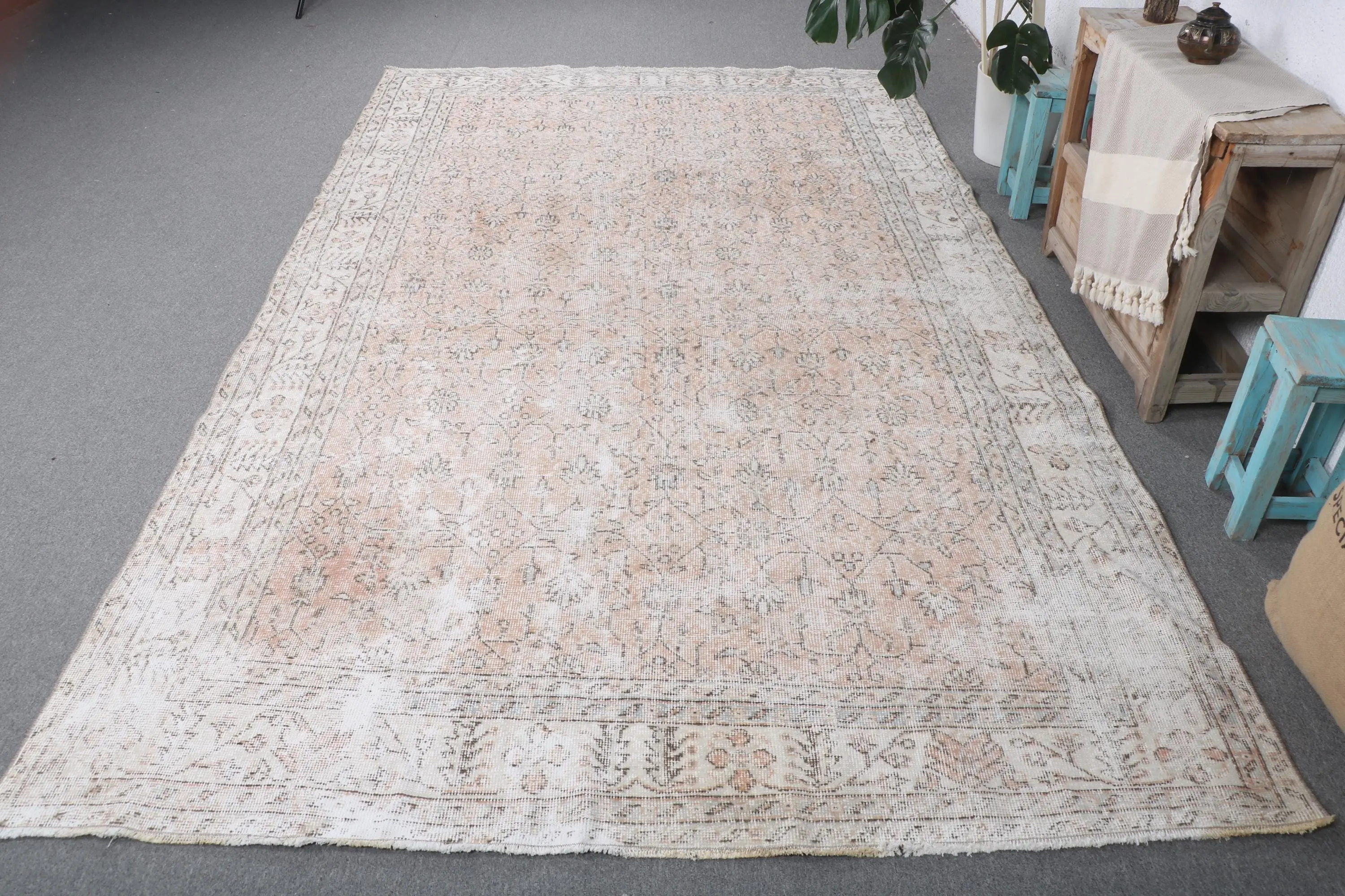 Vintage 6,2x10,2 ft Teppich, türkischer Teppich, weißer abstrakter Teppich aus Wolle - 1