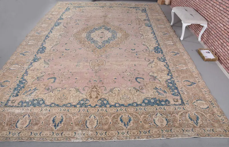 Pembe Güneybatı Halısı, Kahverengi Desenli 10,9x16,9 ft