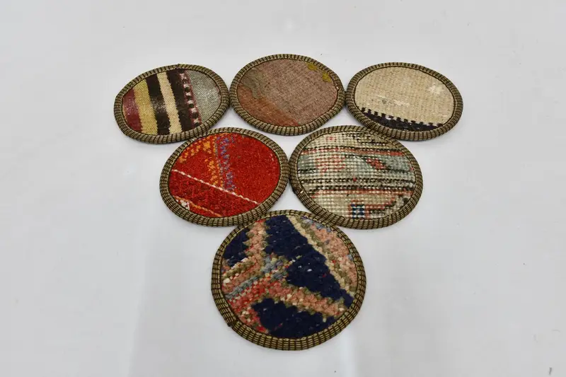 ベージュとレッドのストライプコースター、ユニークなアンティークラグコースター