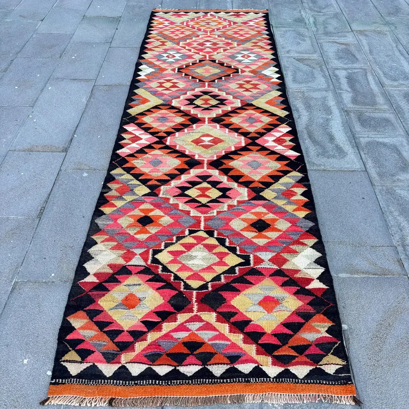 Kırmızı Puantiyeli Halı, 3,1x10,2 ft Zarif Dekor