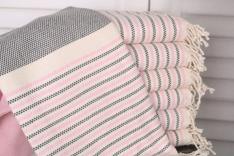 Personalized Geometric Towel Pink-Gray Cotton 40x71 Inches