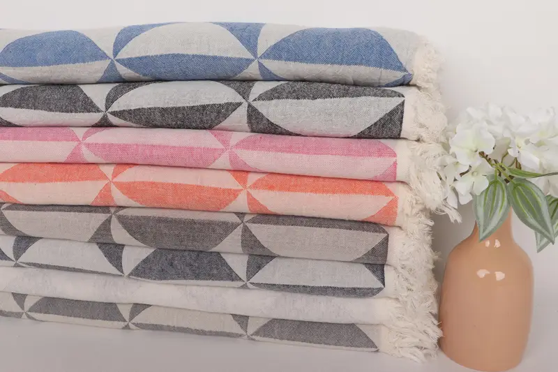 Best Friend Christmas Gift, 70x40 Cotton Geometric Towel, Lightweight Turkish towel, Handwoven Turkish bath towel, Turkish bath towel, Hammam towel - 2