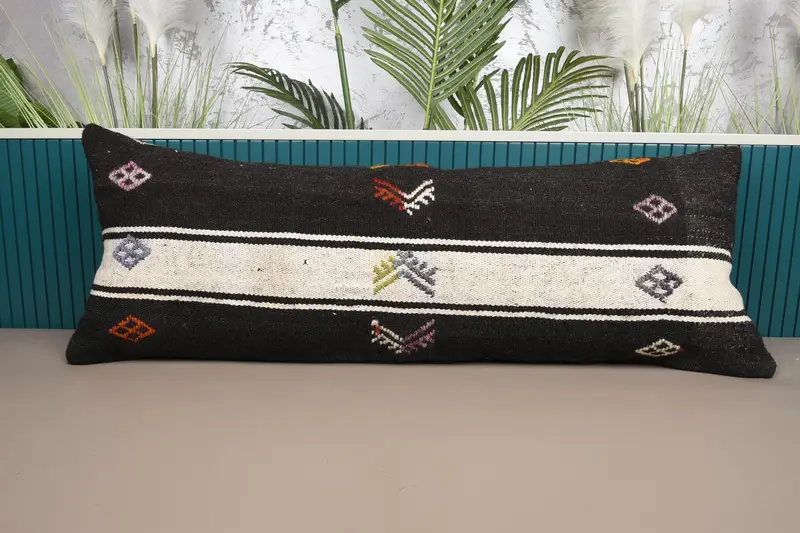 Handgefertigtes besticktes Kissen, 16x42 Vintage gestreiftes Kissen