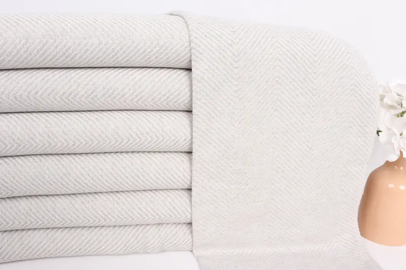 Small Bath Towels, Personalized Wedding Gift, 40x20 Cotton Herringbone Towel, Bridal Shower Favors, Bridesmaid Gifts, Monogrammed Hand Towel - 2