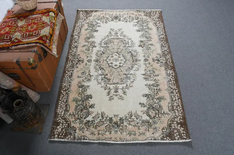 4x6.2 ft Türk Halısı, Vintage Alan Halısı, Kahverengi Beyaz Çizgili Halı - 1