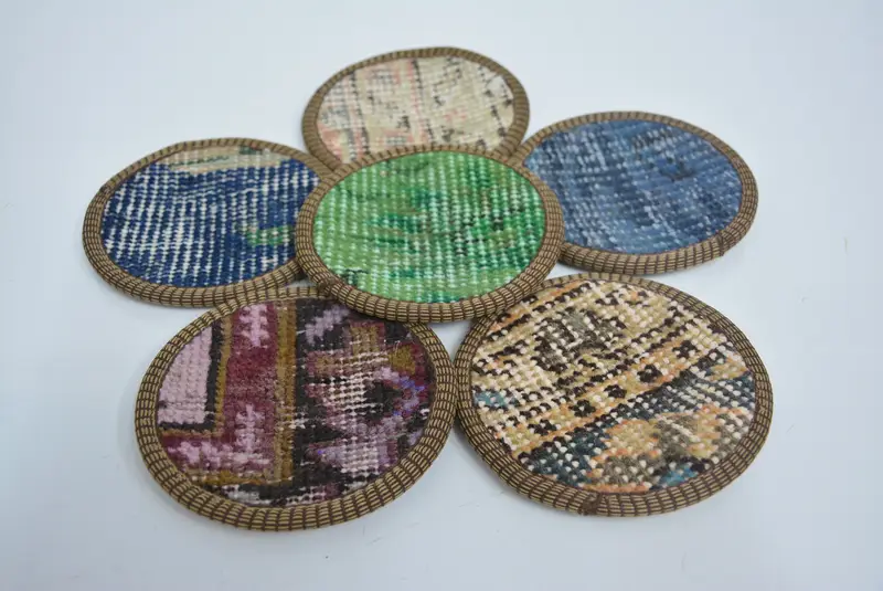 ボヘミアンラウンドコースター、ブルーとグリーンの滑り止めコースター