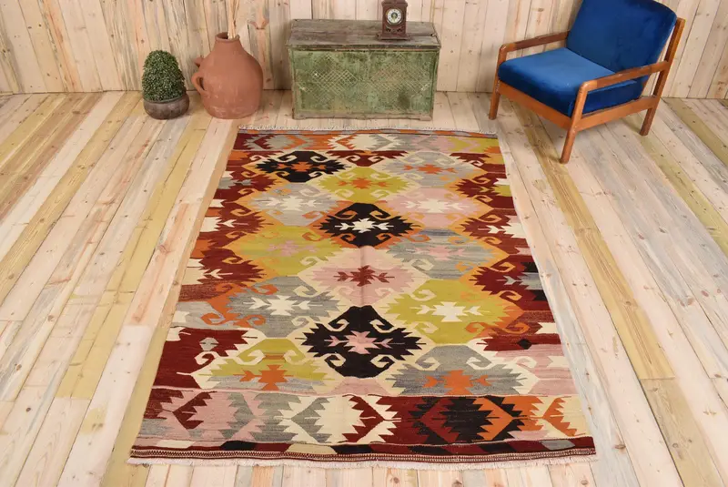 Yeşil Soyut Halı, Kırmızı Desenli 5,1x7,3 ft