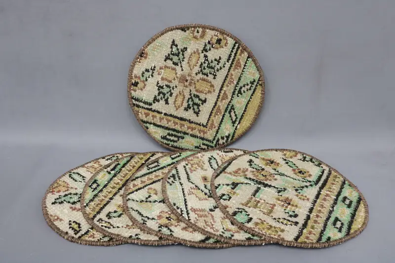 アールデコ サークル プレースマット、ボヘミアン ベージュ & グリーン コットン ウール プレースマット
