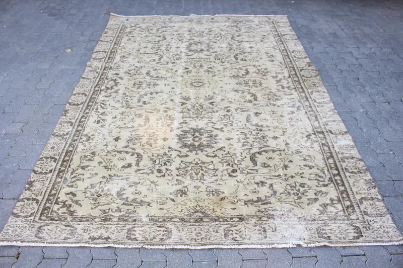 Vintage Turkish Rug 6.1x8.9 ft, Oushak Brown Abstract Wool Rug - 1