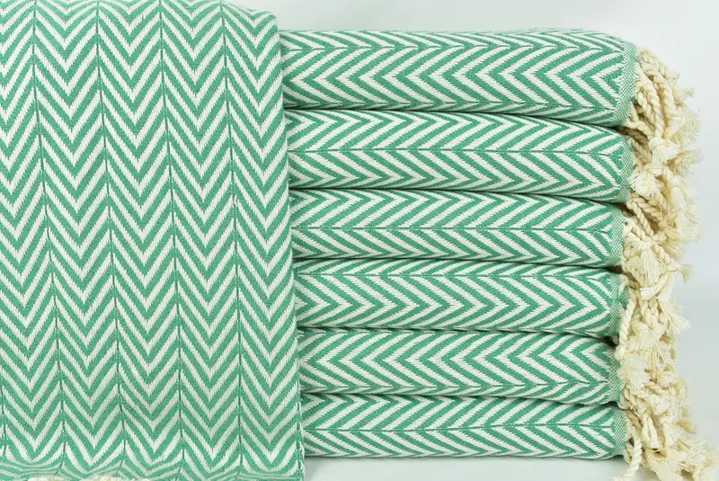 Bridemaids Beach Towel, 70x40 Cotton Zig zag Towel, Wedding Gifts Towel, Custom Gifts, Monogram Towels, Best Friend Gift, Monogram Turkish Towel - 1