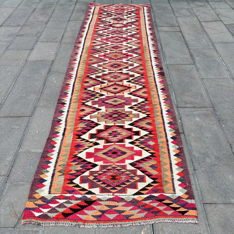 Red Patchwork Rug, 3,2x11,3 ft Elegant Home Decor