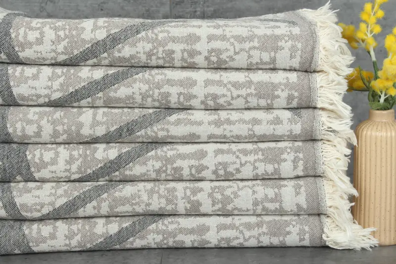 Lightweight Turkish towel, Pool Towels, Bridal Party Gifts, Turkish Towel Beach, Gym Towel, Best Friend Gift, 70x40 Cotton Asymmetric Design Towel - 2