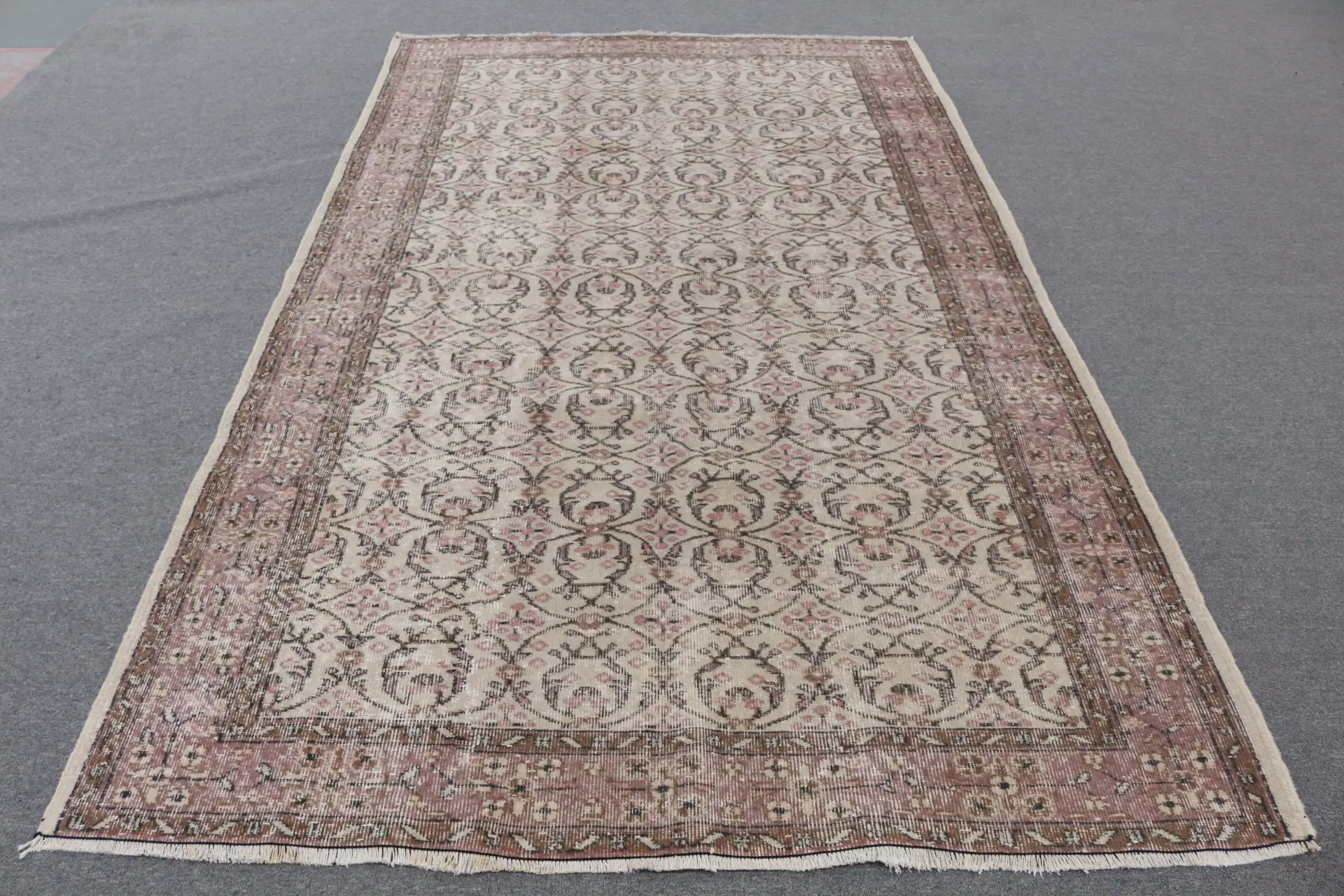 Vintage 5.7x9.5 ft Large Rug, Turkish Rug, Brown Oriental Rug - 1