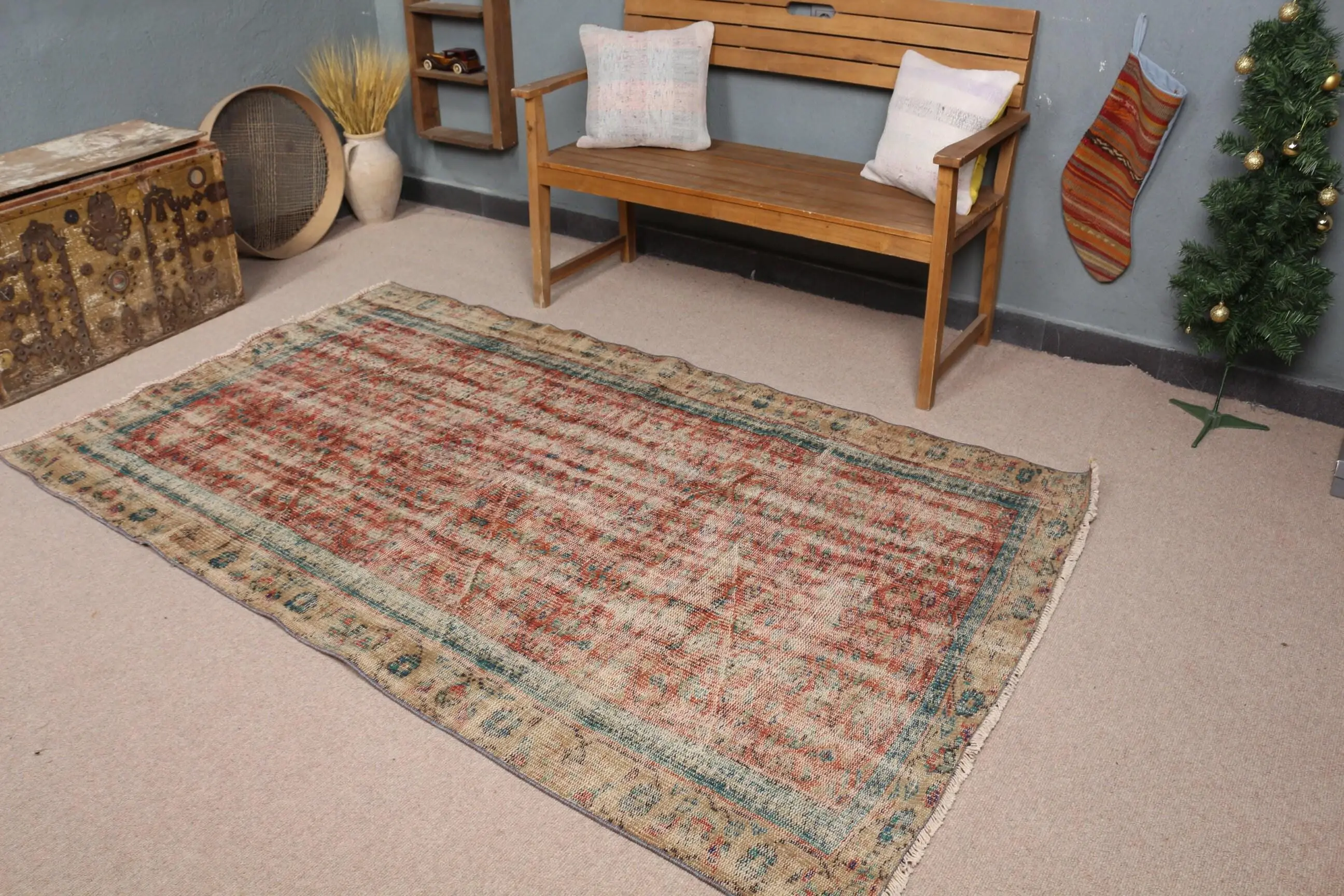 Vintage-Teppich, Fläche 4,3 x 7,4 Fuß, türkischer Teppich, roter Ombré-Wollteppich - 1