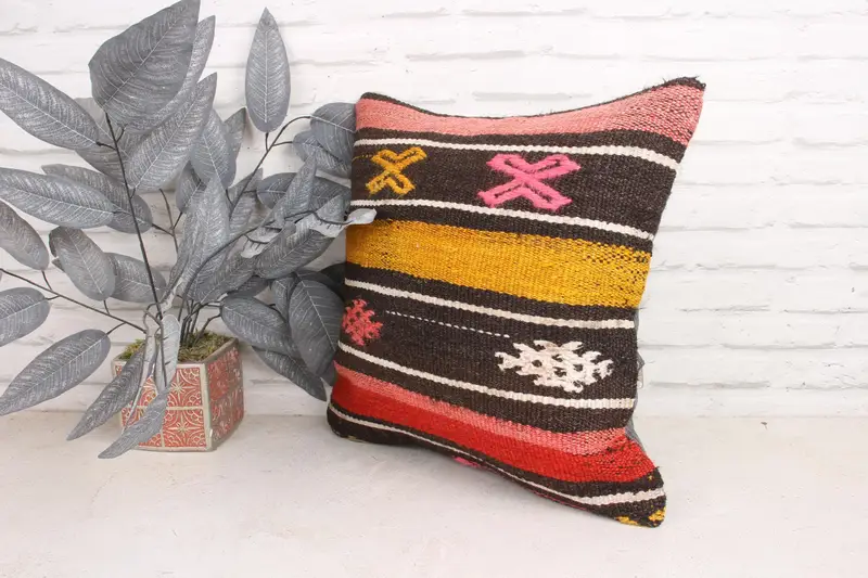 Sofa Cushion Cover, Pillow for Couch, 18x18 Pink Cushion Case, Cushion Cover, Ethnical Kilim Rug Pillow, Knitted Cushion Cover, Home Decor Pillow - 4