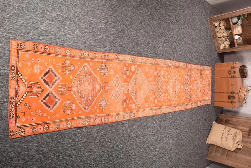 2.8x13.1 ft Türk Herki Halısı, Vintage Halı, Turuncu Çiçekli Yün Halı - 1