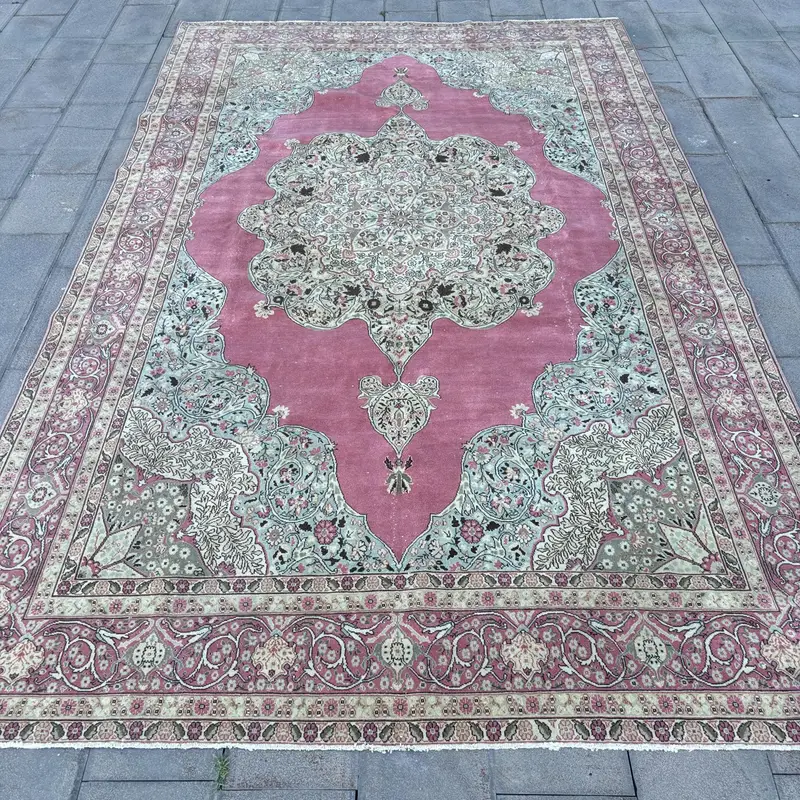 Pink Patchwork Rug, 8x13.1 ft Elegant Home Decor