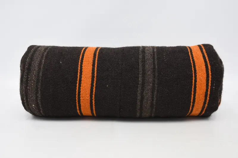 Gesticktes braunes und orangefarbenes Kissen, handgefertigtes Vintage-Kissen