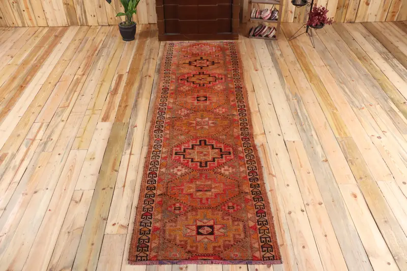 Vintage Runner Halı, 2.9x9.7 ft Türk Halısı, Kırmızı Oryantal Yün Halı - 1