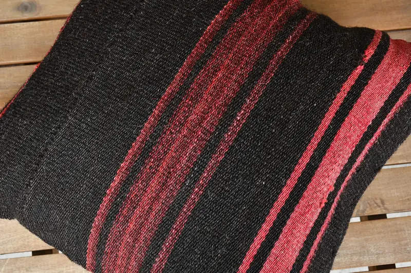 Boho Throw Cushion, Aztec Pillow Cover, Turkish Kilim Pillow, Pillow for Sofa, Vintage Kilim Throw Pillow, 18x18 Red Cushion, Pillow Cover - 4