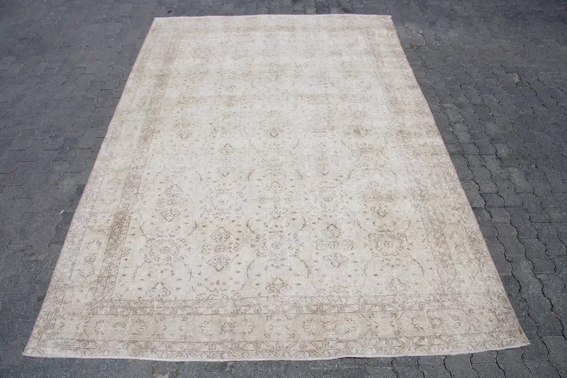 Vintage Turkish Rug, 7x10.1 ft Oversize Rug, White Brown Oriental Wool Rug - 1