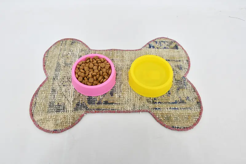 Orta Bej ve Bronz Evcil Hayvan Matı, Dayanıklı Köpük Dolgulu Pamuklu Ped