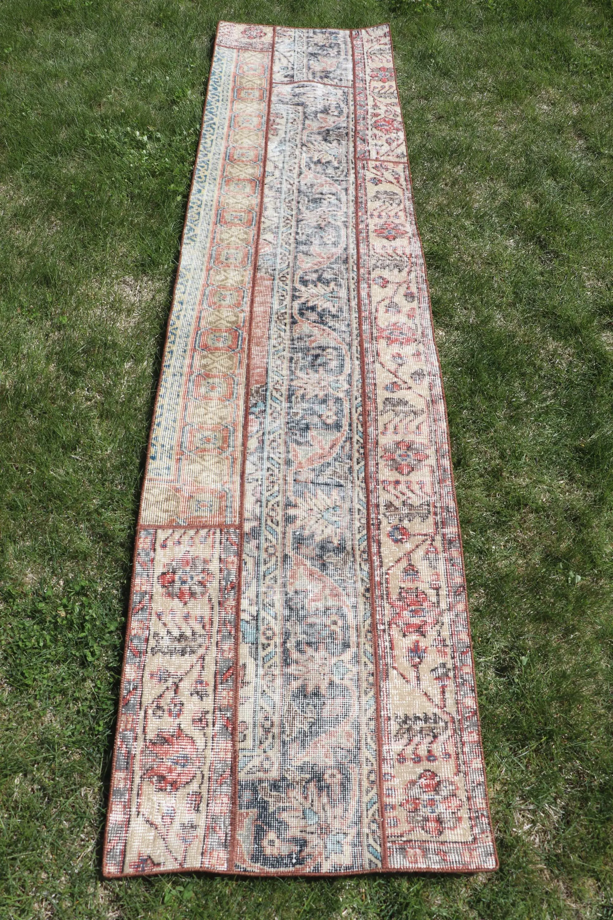 Türkischer Läuferteppich 63 x 267 cm, Vintage-Teppich mit rotem Rand - 1