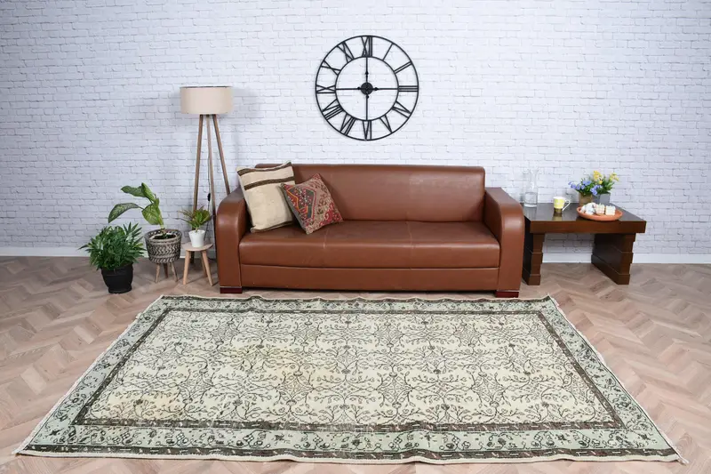 Vintage Türk Halısı, 5.4x8.5 ft Oushak Halı, Yeşil Büyük Puantiyeli Halı - 1