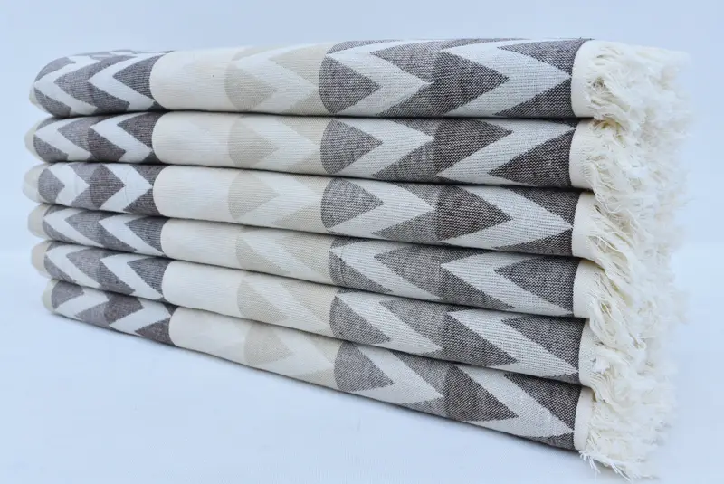 Turkish hand towel, Thin towel, 70x40 Cotton Zigzag Design Towel, Personalized Towel, Mother Of The Groom Gift, Miami Bachelorette Party Favors - 4