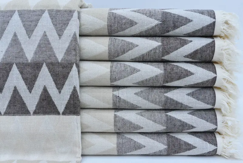 Turkish hand towel, Thin towel, 70x40 Cotton Zigzag Design Towel, Personalized Towel, Mother Of The Groom Gift, Miami Bachelorette Party Favors - 2