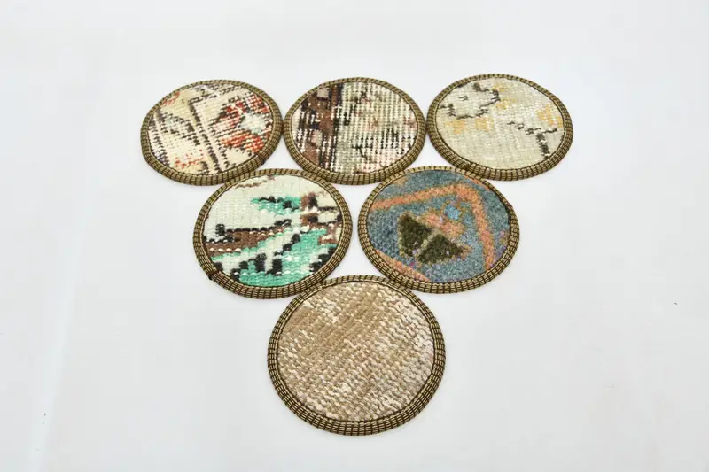 Conjunto de seis posavasos bohemios Kilim, posavasos redondos beige y marrón