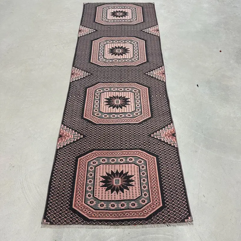 2,7x7,8 ft Black Camouflage Rug, Unique Orange Accents