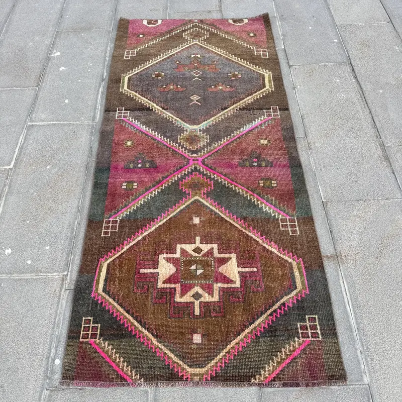 Kahverengi ve Mor Kareli Halı, 2,7x6 ft Şık Dekor