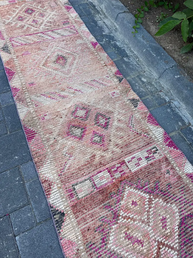 Alfombra Ikat gris, 2,5 x 12 pies Solución de piso elegante