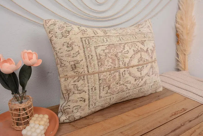 Almohada de lanzamiento de patchwork beige y verde, almohada bordada hecha a mano