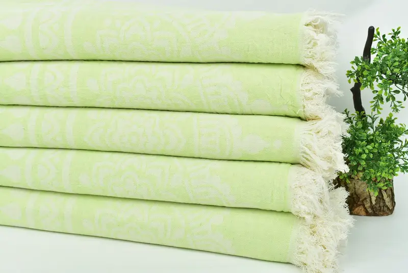 Bath towel, Yoga Towel, Bachelorette Party Decorations, Custom Wedding Gifts, Personalized Gift For Her, 74x36 Cotton Floral Patterned Towel - 4