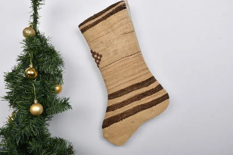 Patrón de adornos navideños festivos, calcetín navideño de 7 pulgadas de ancho