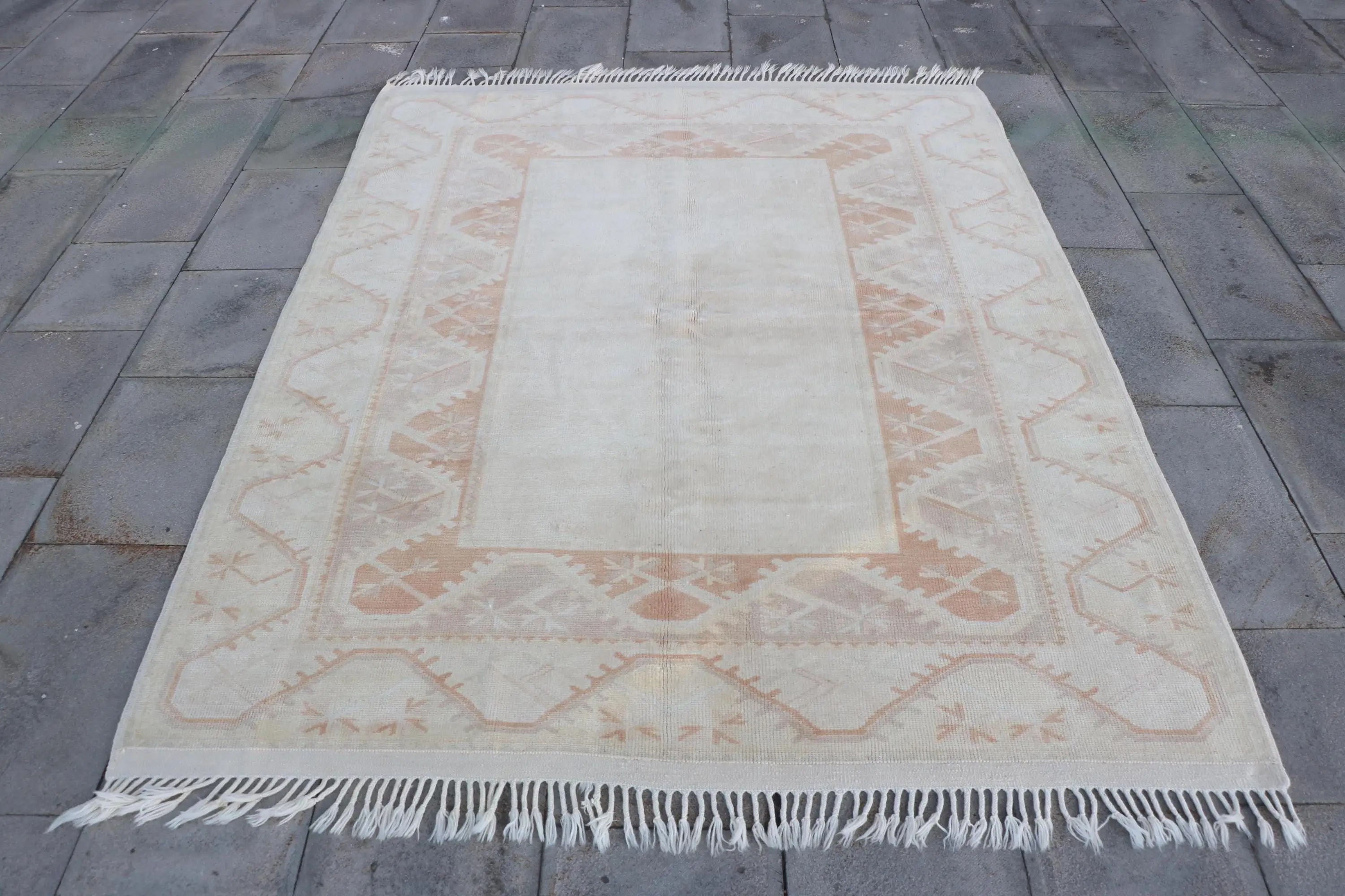 Vintage 5.3x6.8 ft Area Rug, Turkish Rug, White Oriental Rug - 1