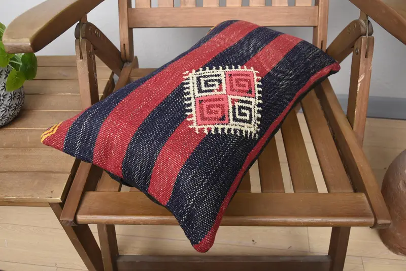 Cushion, Gift Pillow, Turkish Corner Pillow, Retro Throw Pillow Cover, Turkish Pillow, Knitted Pillow, Throw Kilim Pillow, 12x20 Red Pillow - 4