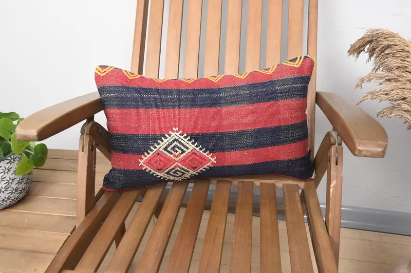 Cushion, Gift Pillow, Turkish Corner Pillow, Retro Throw Pillow Cover, Turkish Pillow, Knitted Pillow, Throw Kilim Pillow, 12x20 Red Pillow - 1