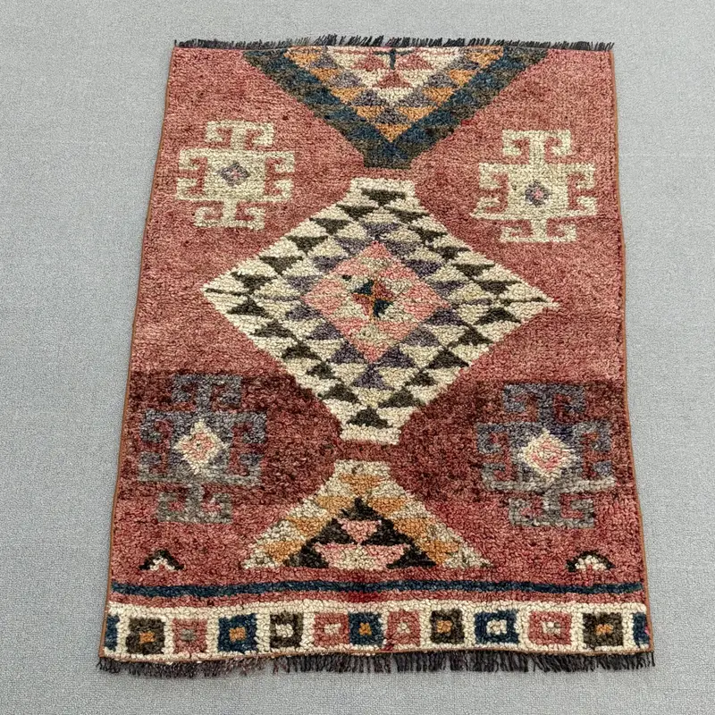 Vintage Turkish Rug 2.5x3.5 ft, Oushak Red Floral Wool Rug - 1