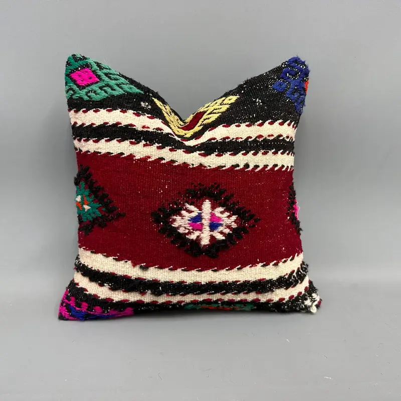 Rot & Grün besticktes Wurfkissen, Vintage Kelimkissen
