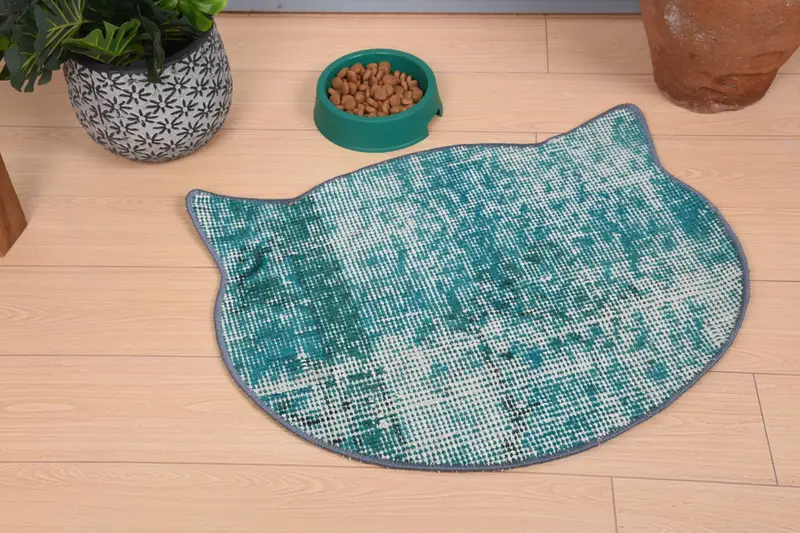 Bohemian Round Wool Placemat, Green and Beige Traditional Placemat